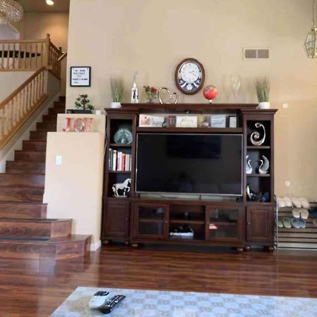 Sweet Home Elk Grove Exterior foto